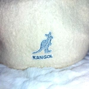 Kangol off white pure new wool size x large